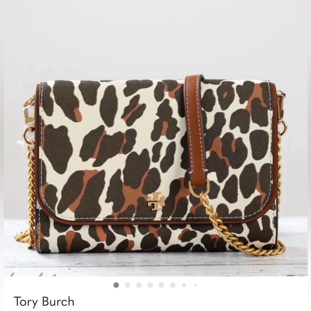 Tory Burch Emerson Printed Chain Wallet in Beige Reva Leopard Crossbody Bag